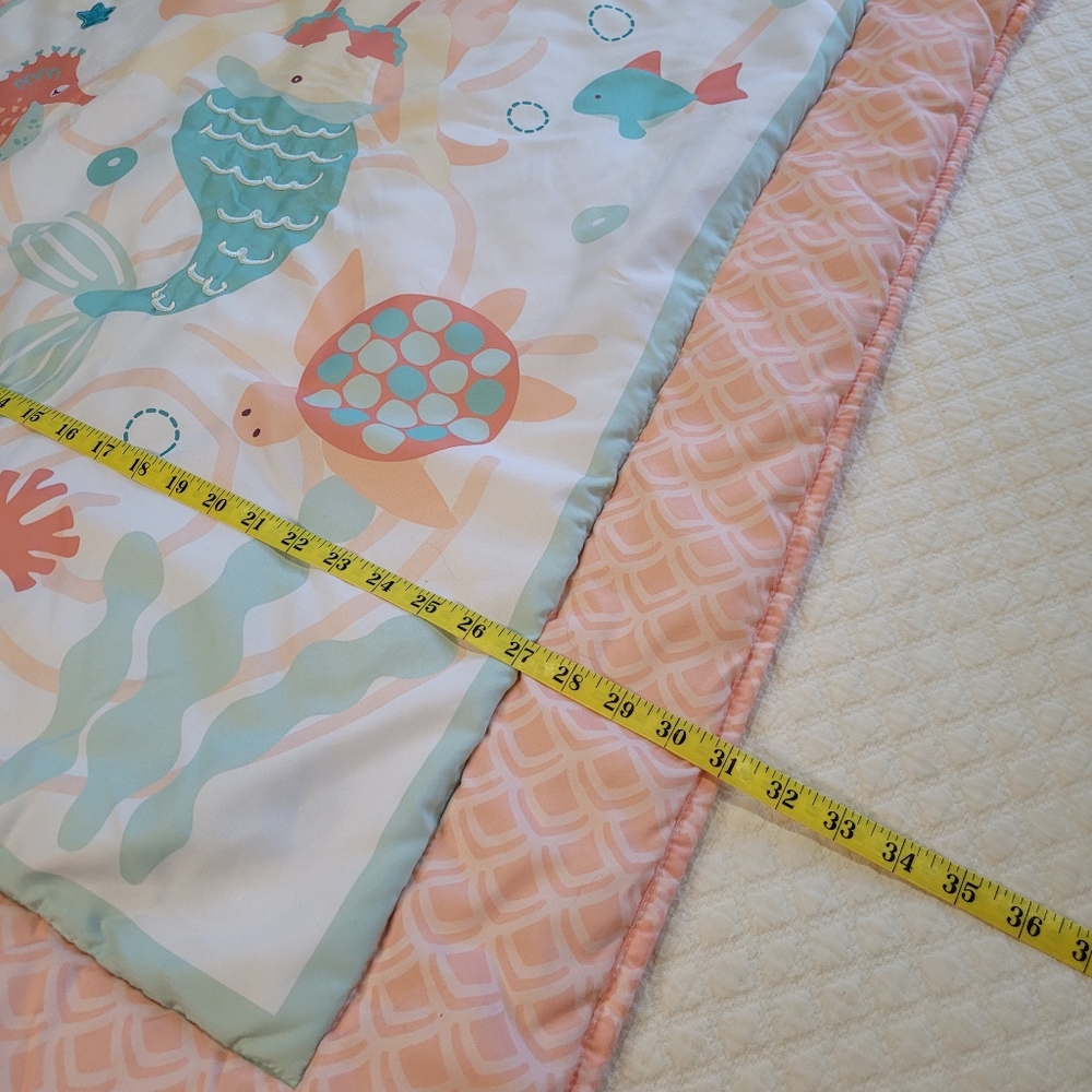 Crib Comforter Quilt 31x40 Inches Mermaid Ocean Pink & White Sea Fish Baby Girl - Picture 3 of 5